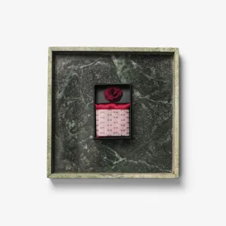 Giftbox Solid Hankie & Lapel Pin Viininpunainen
