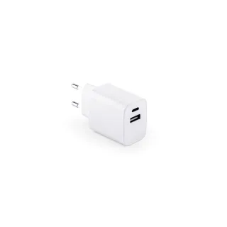 Wegener. Virtasovitin, Jossa On 18 W:n Usb-a-portti Ja 20 W:n Usb-c-portti Kierrätetystä Abs-muovista (100 % Rabs) Valkoinen