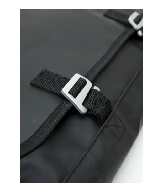 Water Line Shoulderbag Musta
