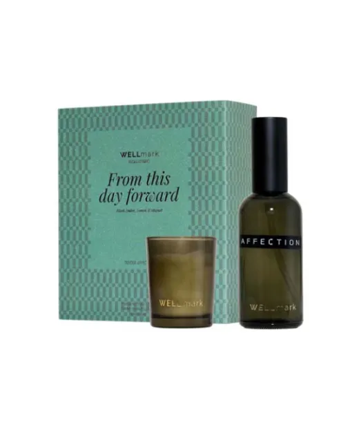 Wellmarkin 100 Ml:n Huonesuihke Ja 70 Ml:n Tender Affection -kynttilä -lahjasetti