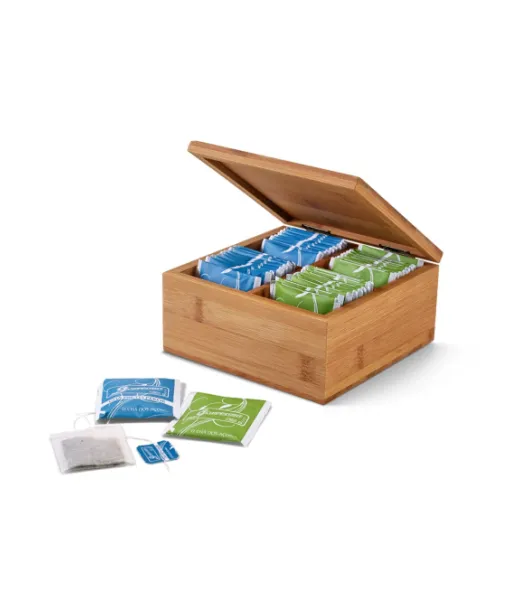 Arnica. Bambuinen Teerasia, Jossa On Neljä Lokeroa Ja Magneettisuljin Natural