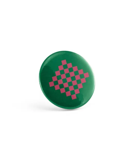 Button P'in 12. Button P'in 12. Magneettipinssi Pullonavaajalla