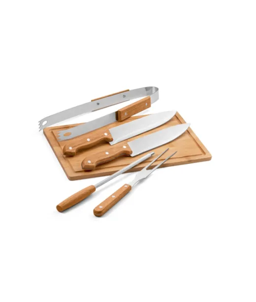 Flare. Viisiosainen Puinen Ja Ruostumattomasta Teräksestä Valmistettu Grillisarja Bambulaudalla Musta