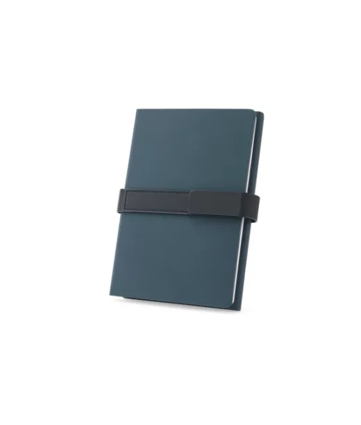 Sanderson. A5-kokoinen Muistivihko Pu-muovista (50 % Kierrätettyä), Jossa On Kaksi Sivua: Viivoitettuja Ja Tavallisia Sivuja Sininen