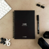 Starter Kit Infinite Planner A5. Setti Sisältää "äärettömän Päiväkirjan", Puhdistussarjan, Tussin Ja Tussitelineen Musta